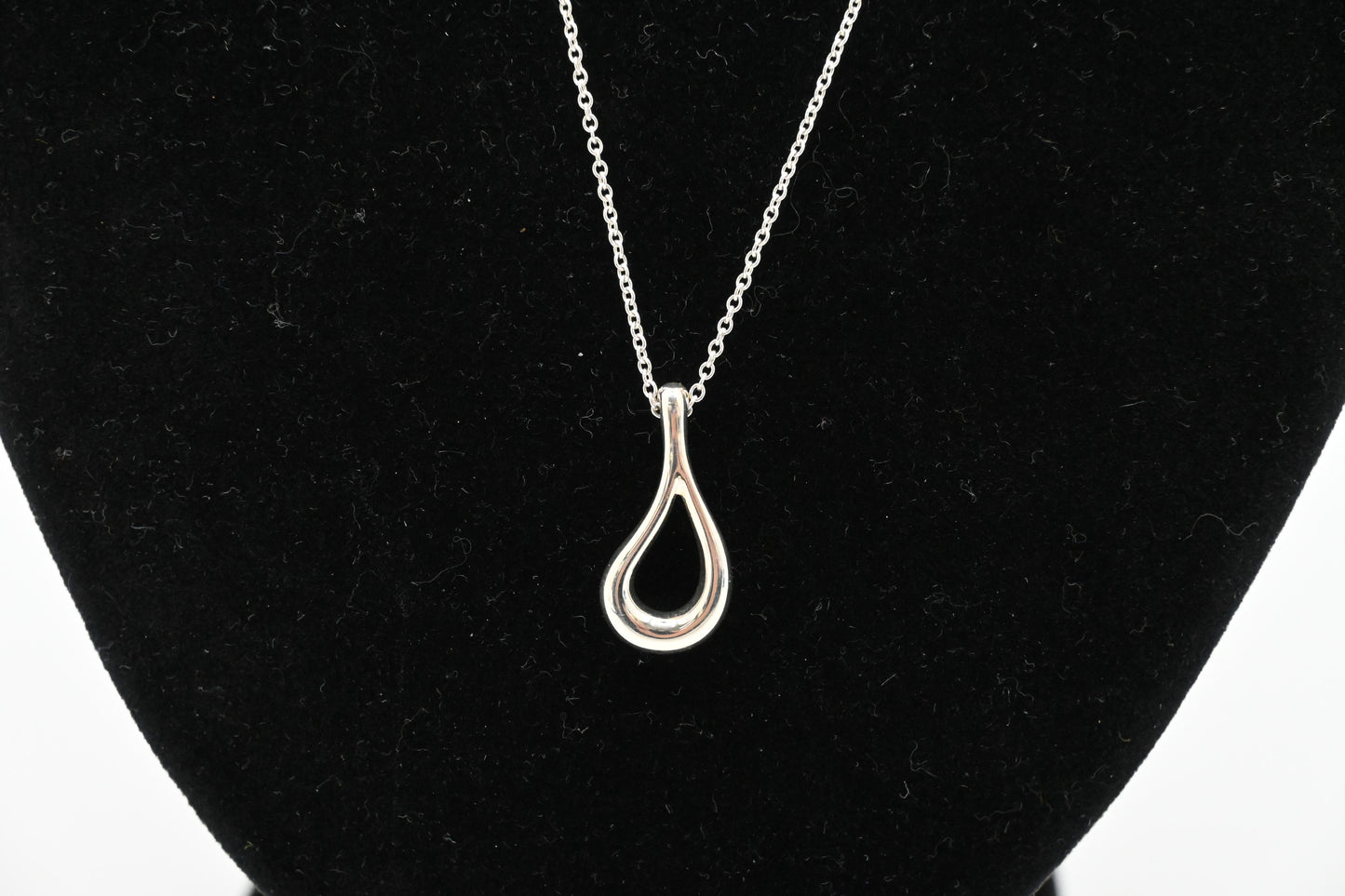 Tiffany & Co. Open Drop Necklace in Sterling Silver