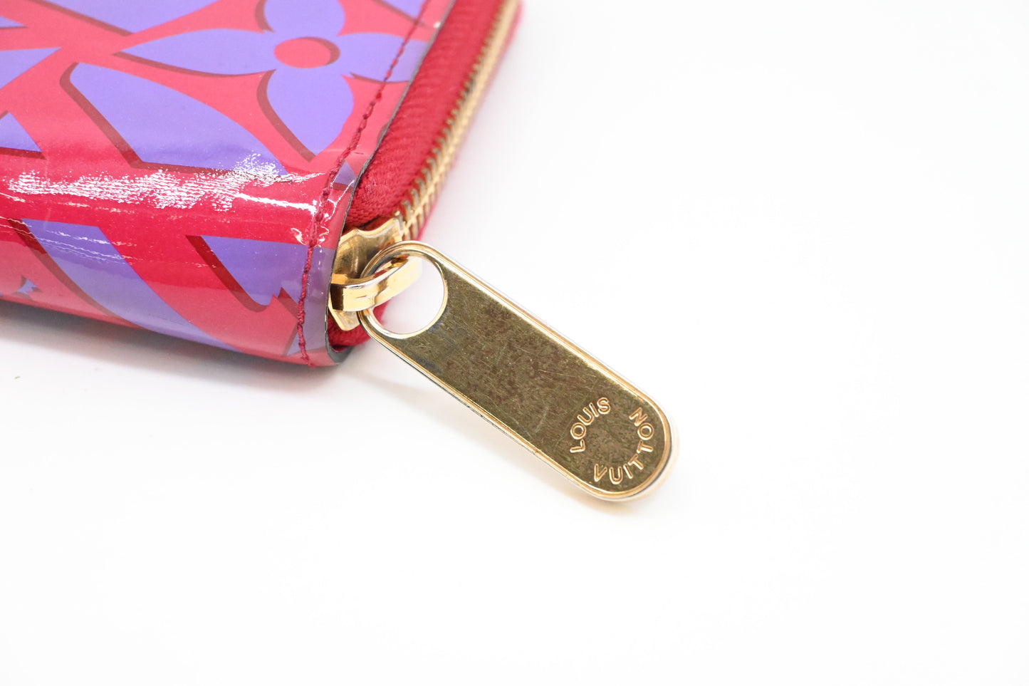 Louis Vuitton Zippy Wallet in Rose Indian Sweet Monogram Vernis Leather