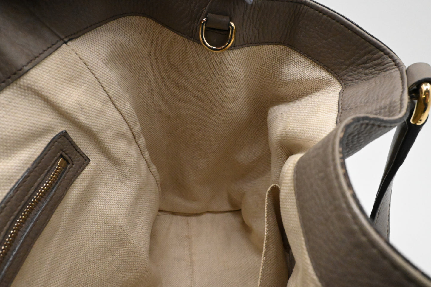 Gucci Soho Tote in Greige Leather