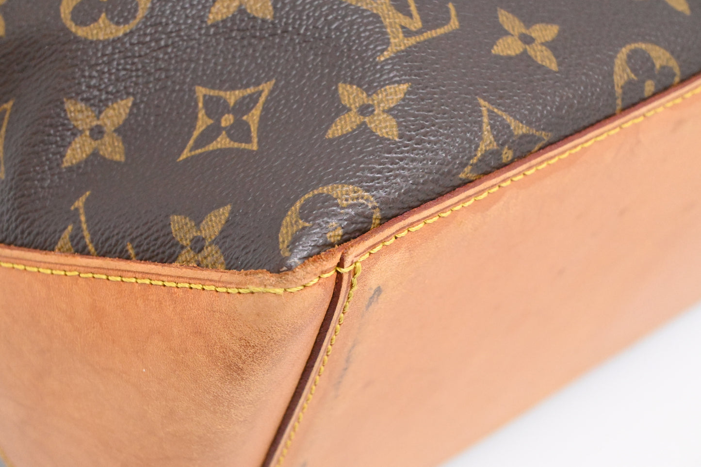 Louis Vuitton Cabas Mezzo in Monogram Canvas