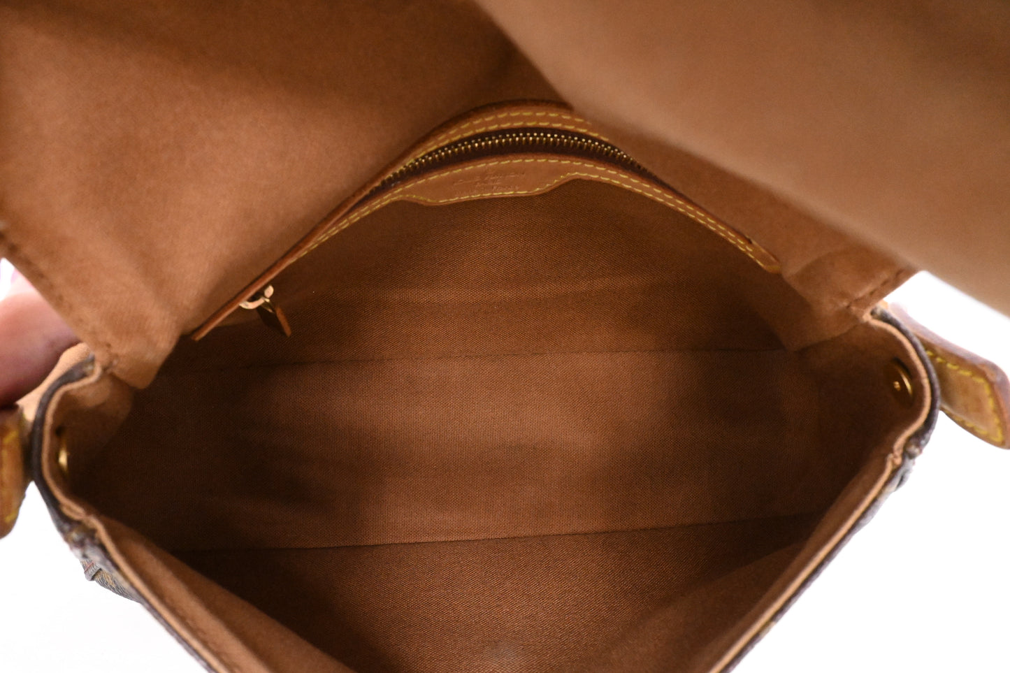 Louis Vuitton Looping PM in Monogram Canvas