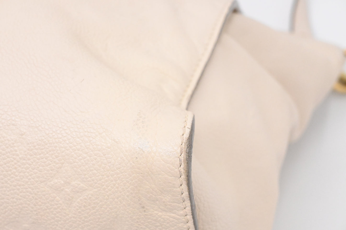 Louis Vuitton Lumineuse PM in Cream Empreinte Leather