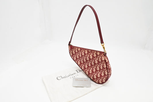 Dior Saddle Pochette in Red Oblique Coated Canvas