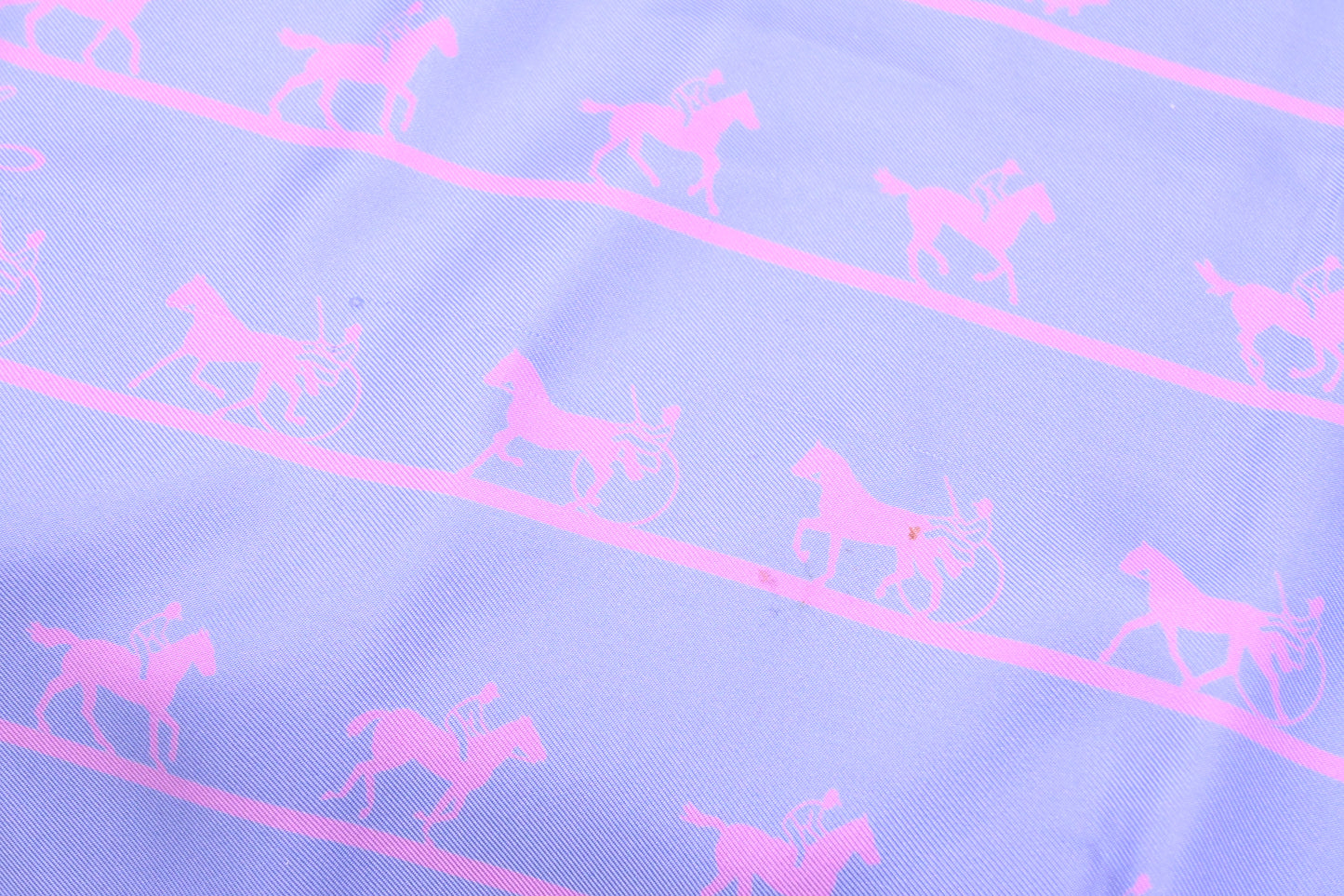 Hermes 'Saut Galop Canter Rank' Carre 90 in Lavender Silk