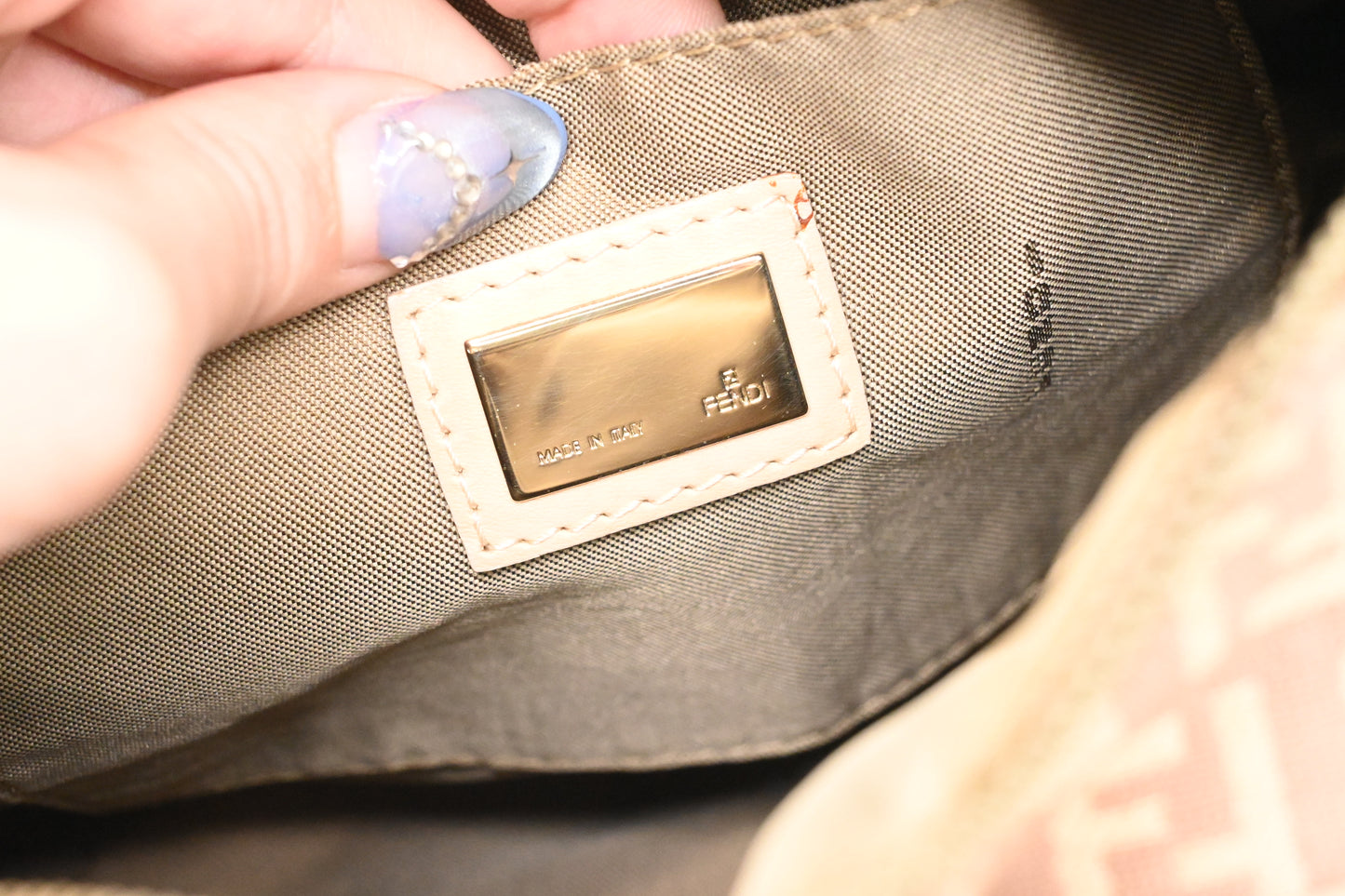 Fendi Handbag in Dark Pink Zucchino Canvas