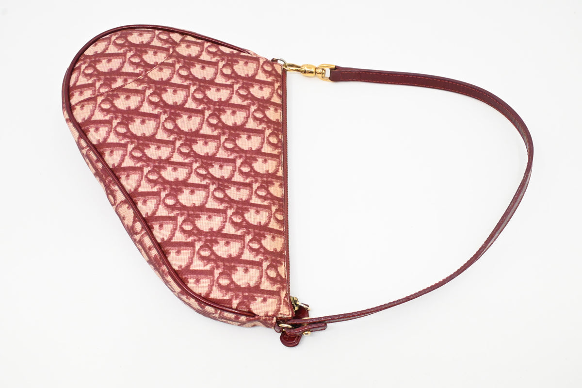 Dior Saddle Pochette in Red Oblique Coated Canvas