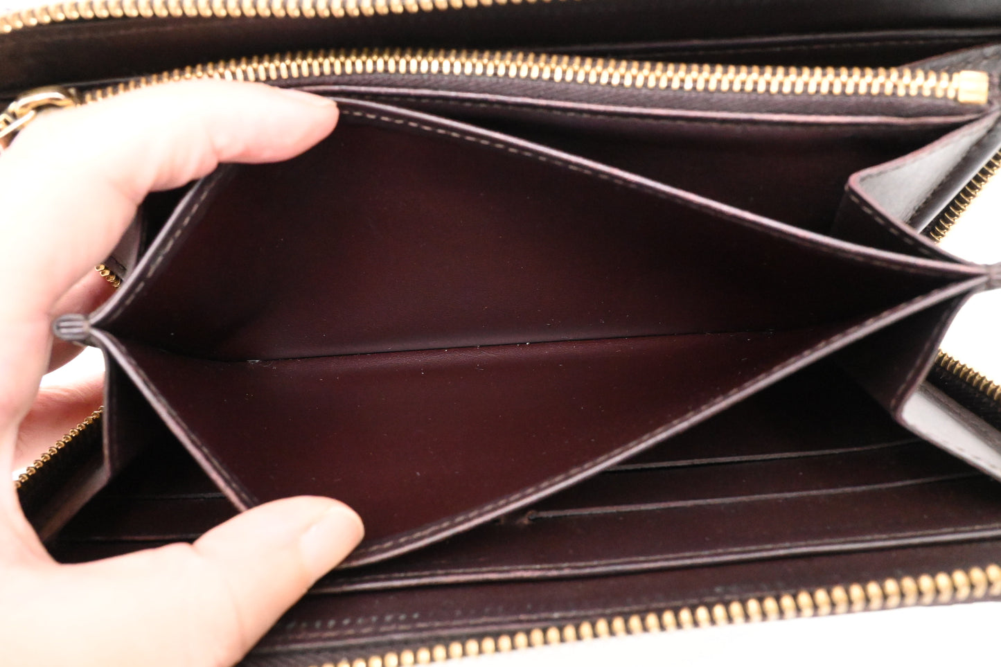 Louis Vuitton Long Zippy Wallet in Amarante Vernis Leather