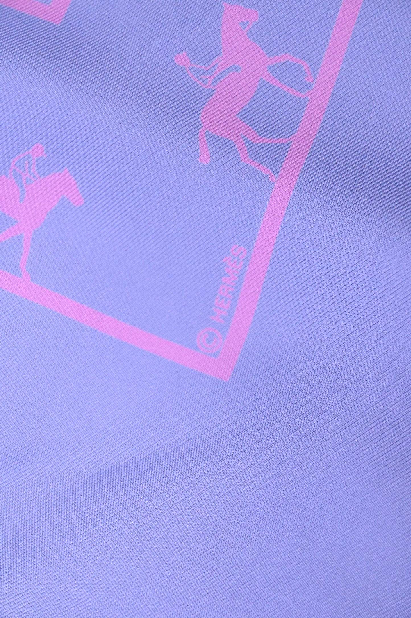 Hermes 'Saut Galop Canter Rank' Carre 90 in Lavender Silk