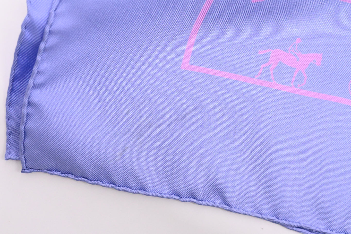 Hermes 'Saut Galop Canter Rank' Carre 90 in Lavender Silk