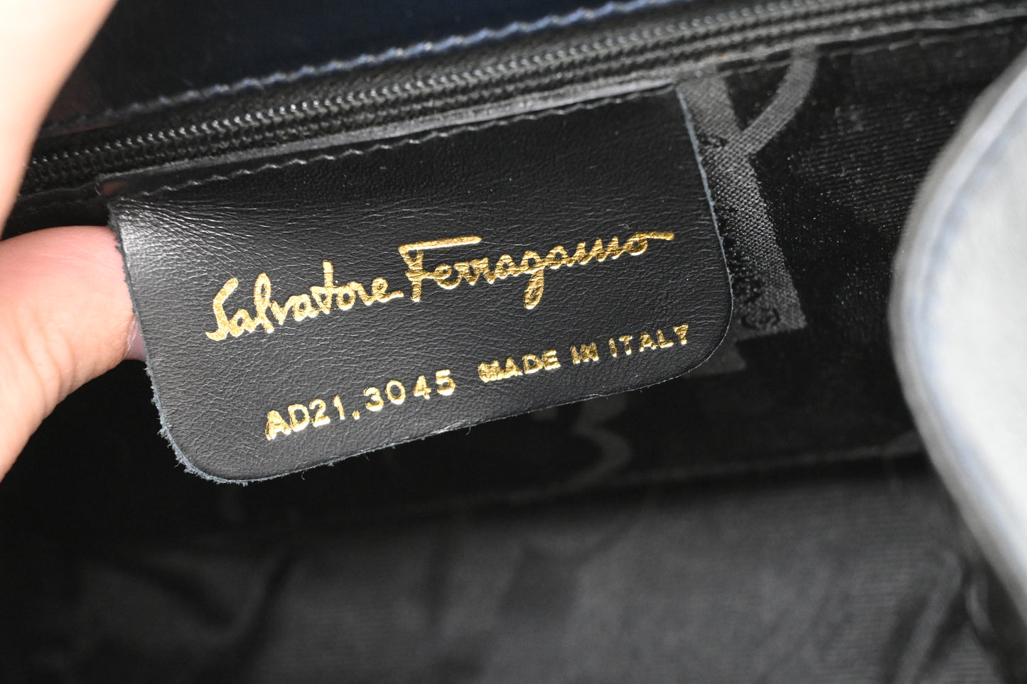 Ferragamo Shoulder Bag in Gray Canvas