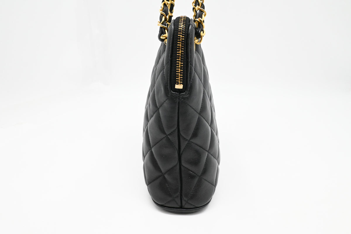 Chanel Chain Shoulder Bag in Black Leather