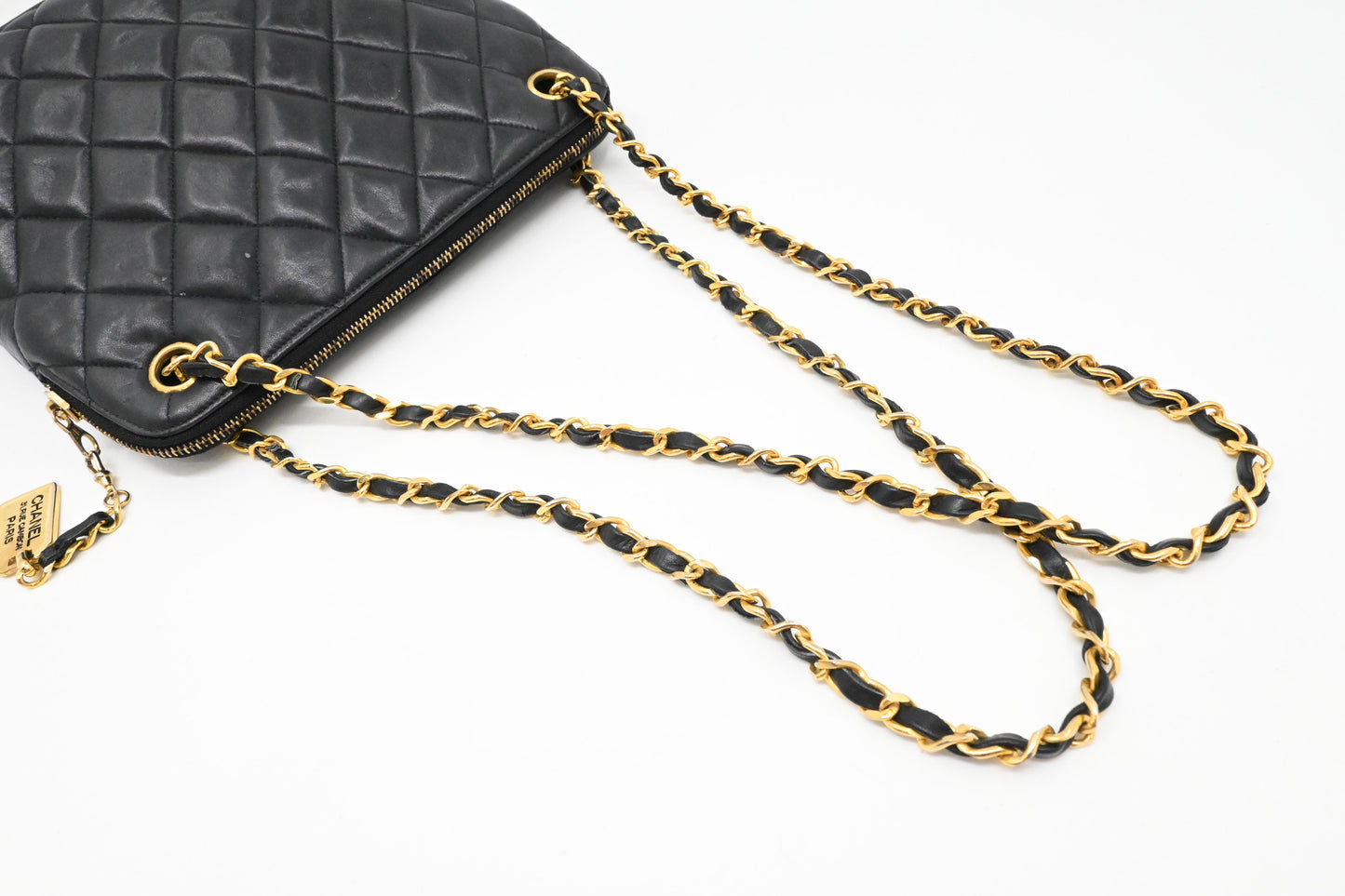 Chanel Chain Shoulder Bag in Black Leather