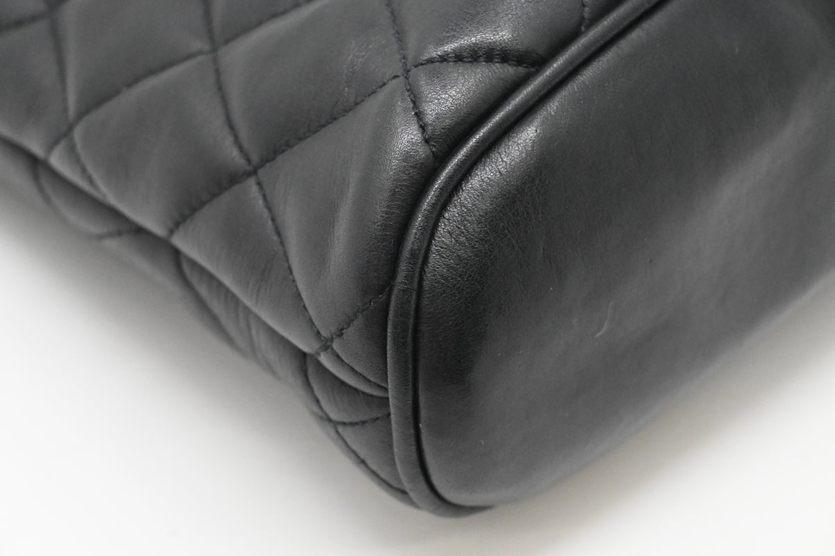 Chanel Chain Shoulder Bag in Black Leather