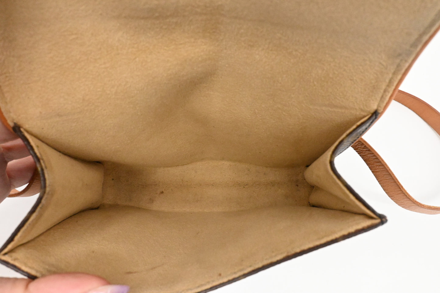 Louis Vuitton Pochette Florentine in Monogram Canvas