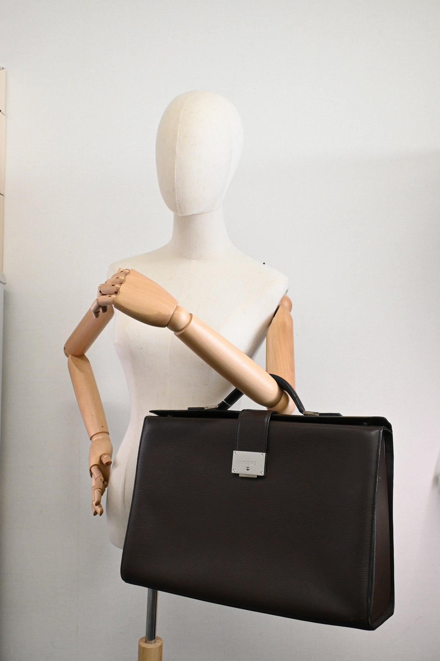 Loewe Brieface in Brown Leather