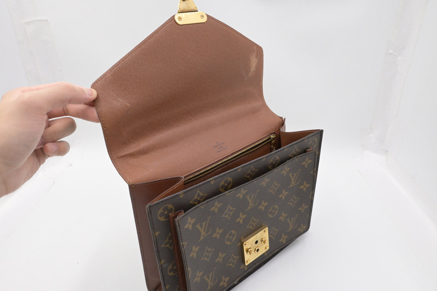 Louis Vuitton Monceau 28 in Monogram Canvas