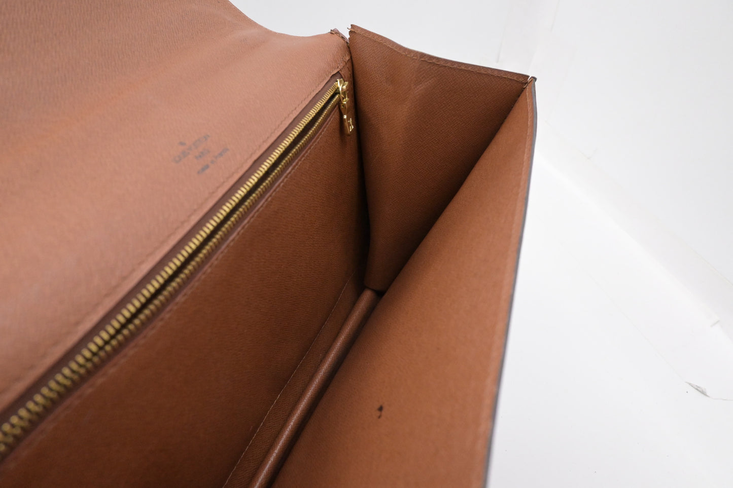 Louis Vuitton Monceau 28 in Monogram Canvas