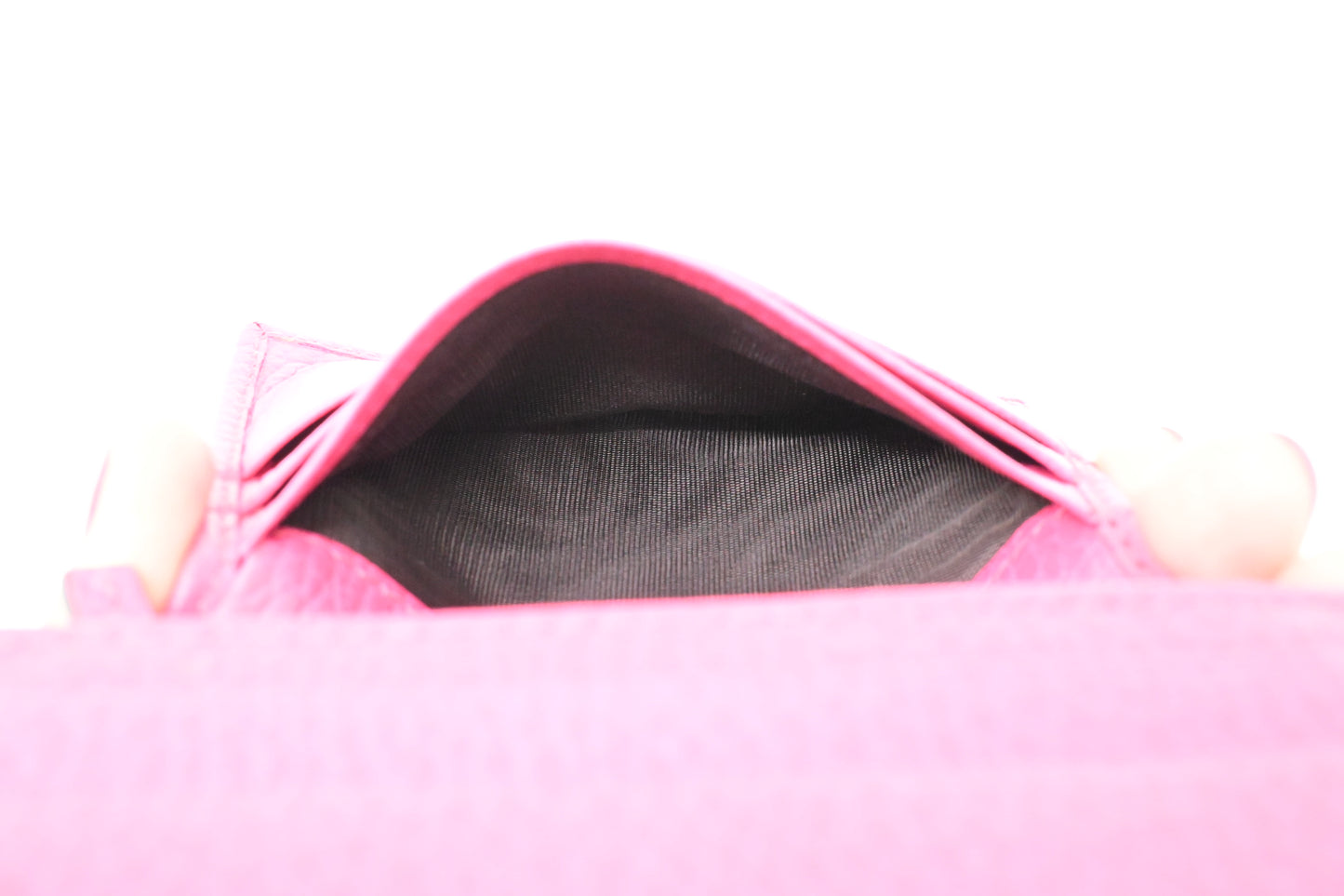 Gucci Compact Wallet in Pink Leather