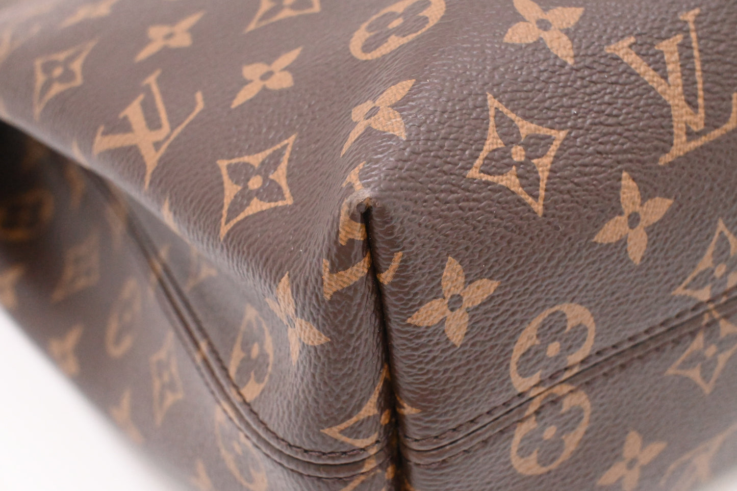 Louis Vuitton Graceful PM in Monogam Canvas