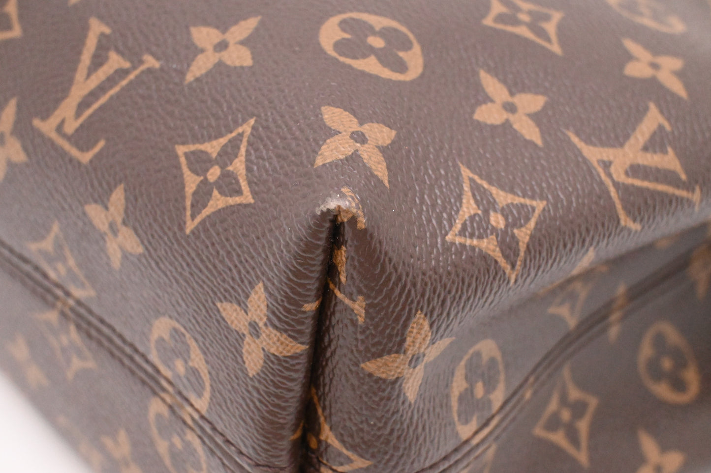 Louis Vuitton Graceful PM in Monogam Canvas