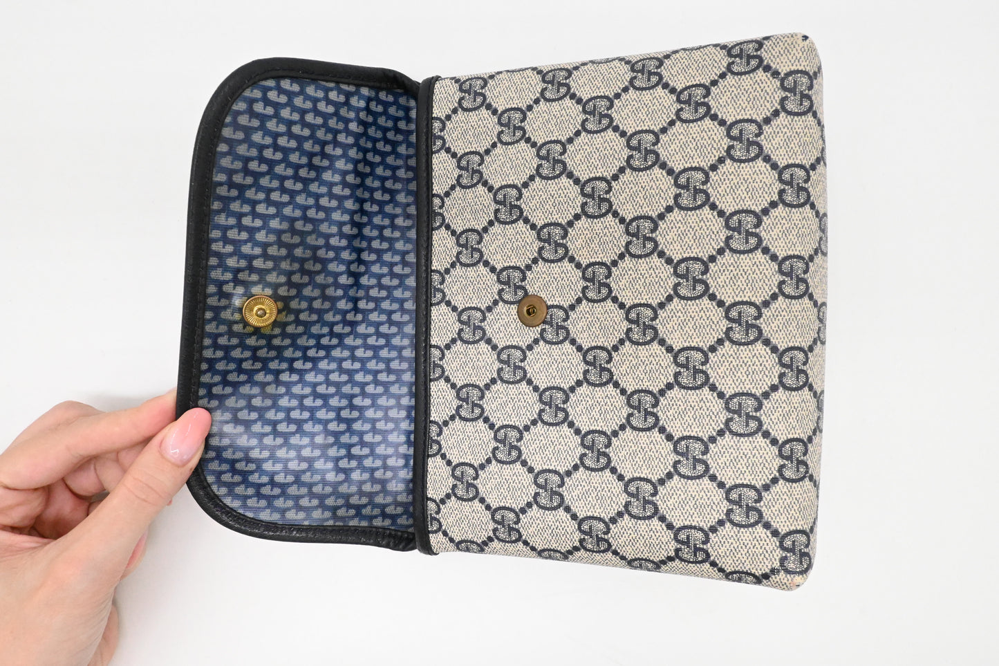 Gucci Pouch in Blue GG Supreme Canvas