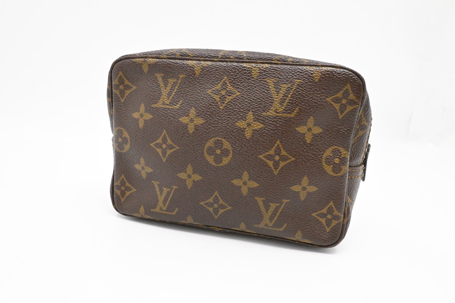 Louis Vuitton Trousse 18 in Monogram Canvas