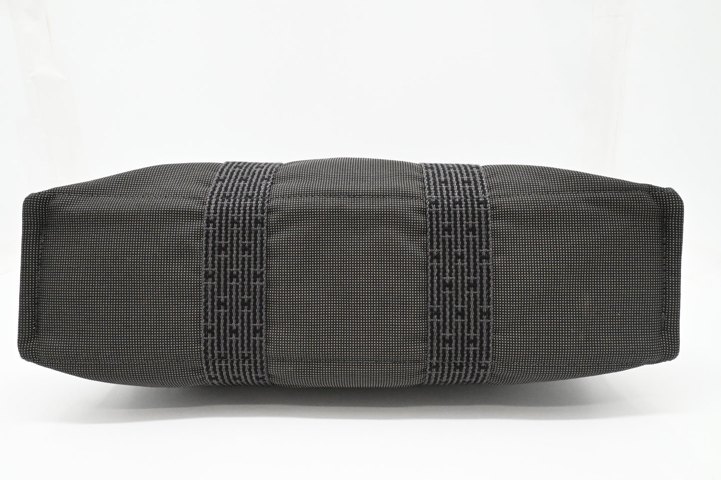 Hermes Fourre Tout MM in Gray Herline Canvas