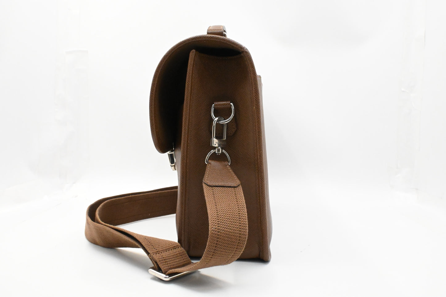 Louis Vuitton Anton Business Bag in Brown Leather