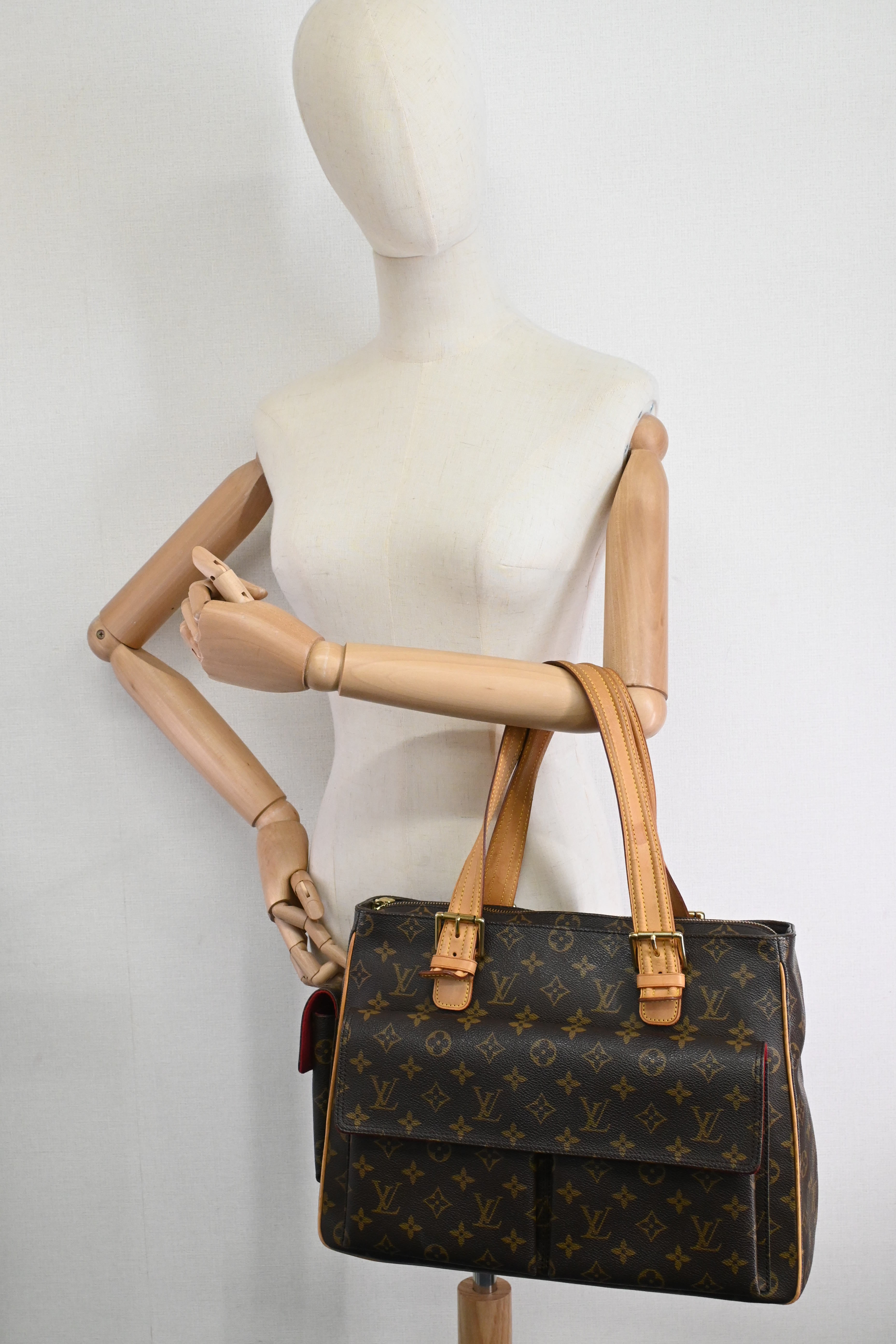 Louis Vuitton Multipli Cité in Monogram Canvas – Weekly Lux Drop