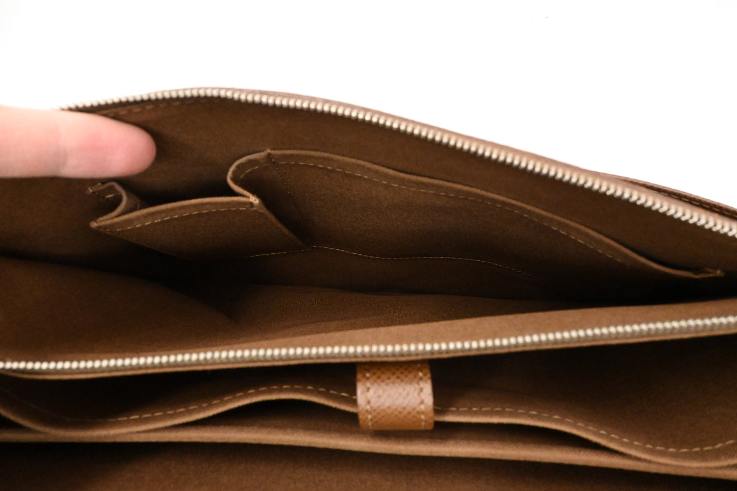 Louis Vuitton Anton Business Bag in Brown Leather