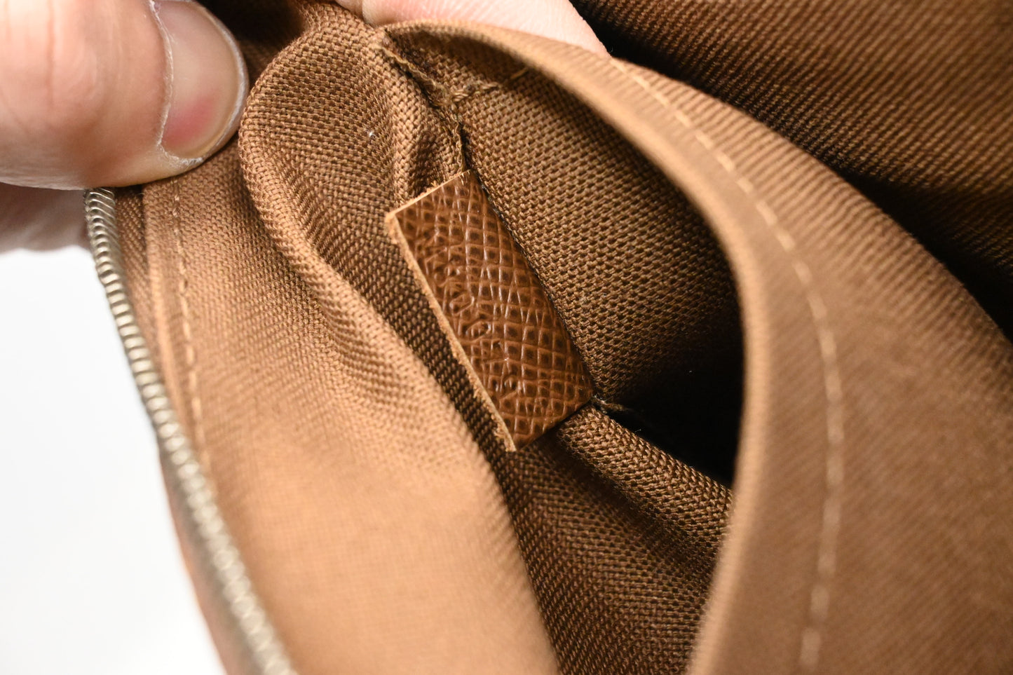 Louis Vuitton Anton Business Bag in Brown Leather