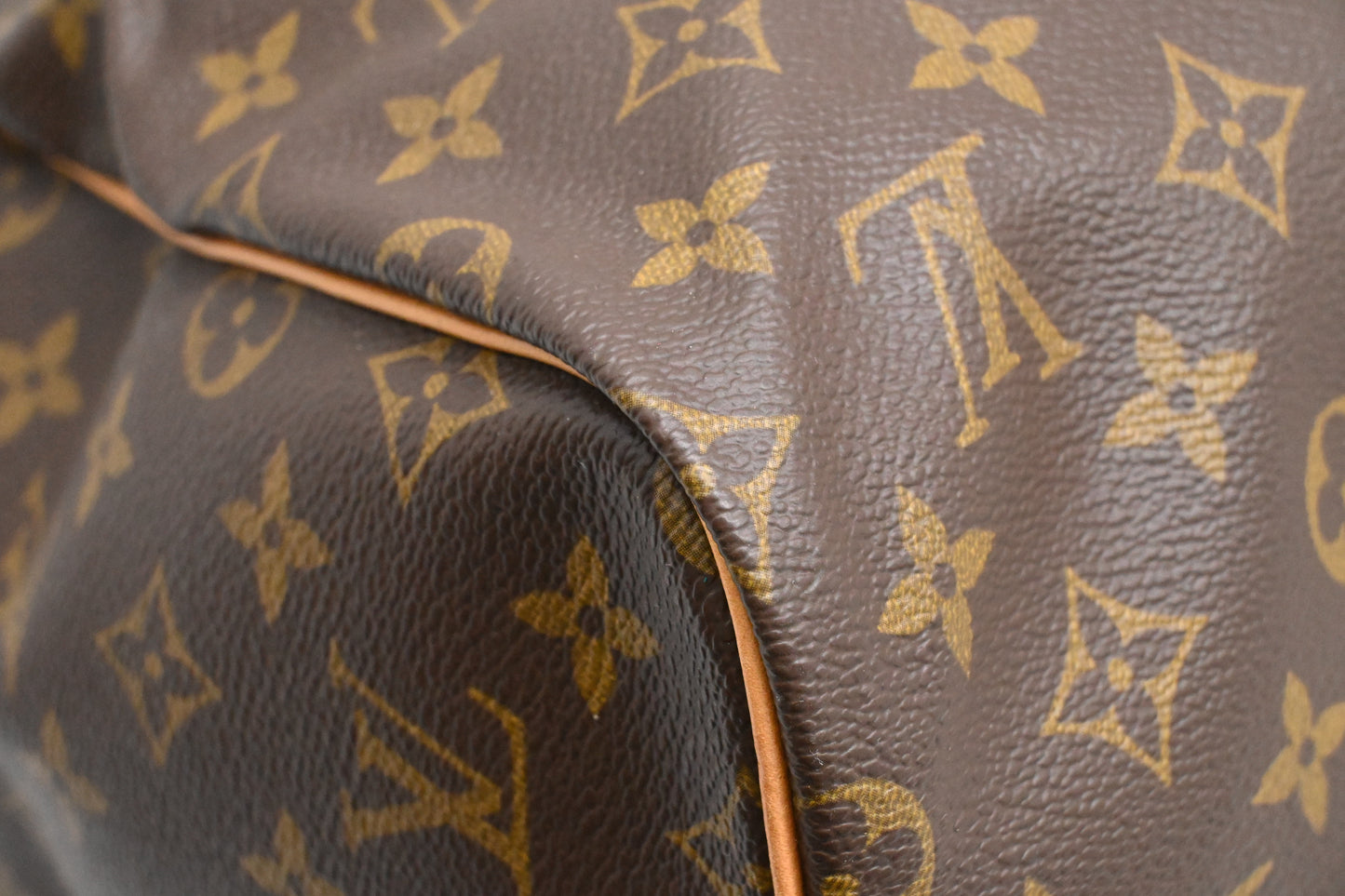 Louis Vuitton Keepall 55 Bandouliere in Monogram Canvas