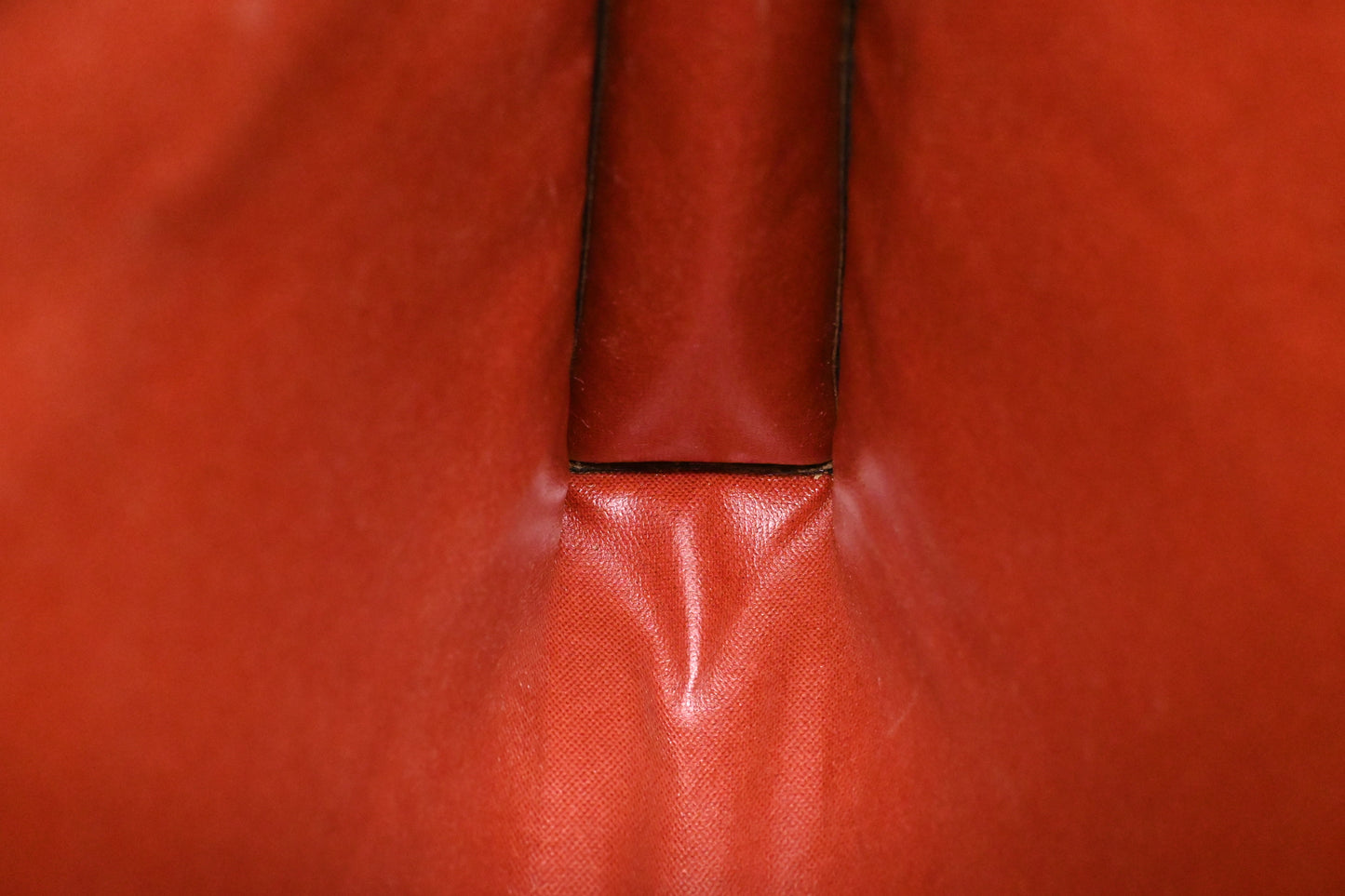 Louis Vuitton Toiletry 26 in Damier Ebene Canvas