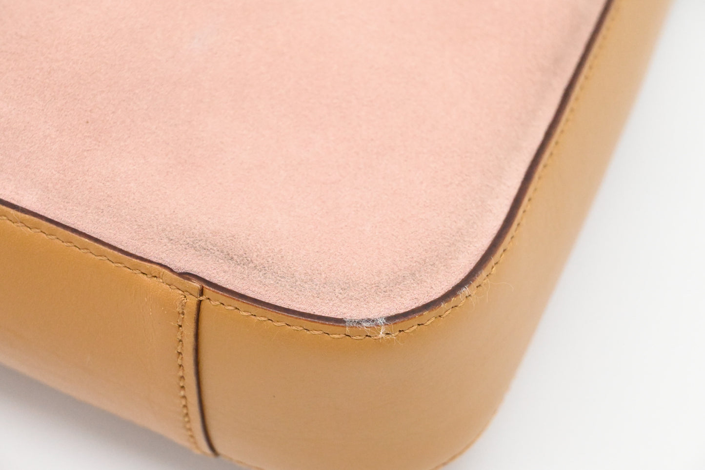 Gucci Shoulder Bag in Pink Suede and Tan Leather