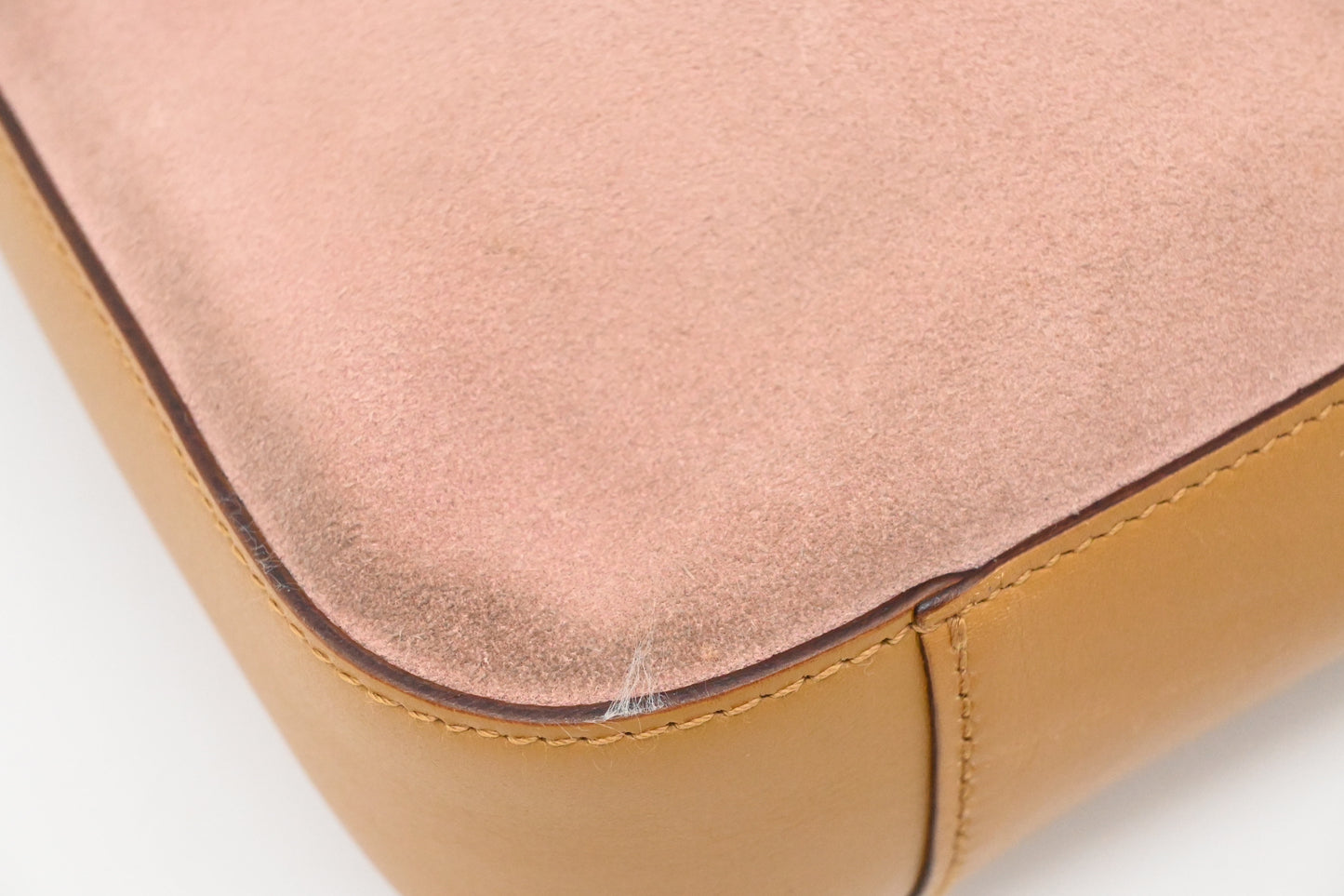 Gucci Shoulder Bag in Pink Suede and Tan Leather