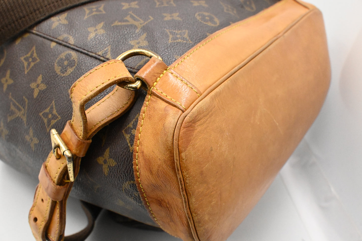 Louis Vuitton Montsouris GM in Monogram Canvas