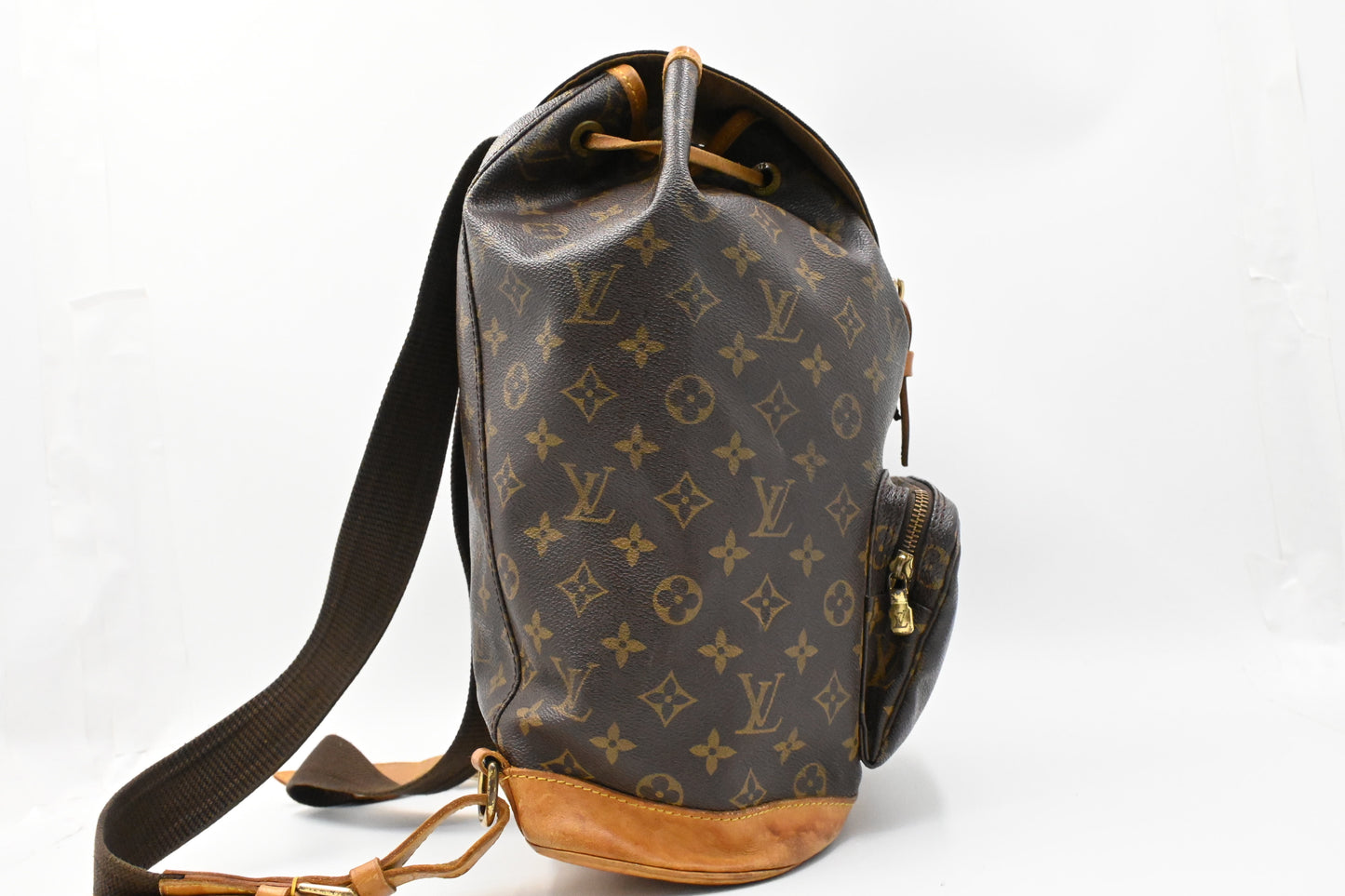 Louis Vuitton Montsouris GM in Monogram Canvas