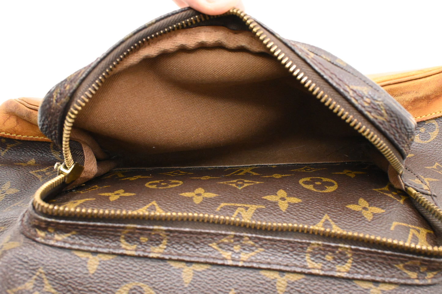 Louis Vuitton Montsouris GM in Monogram Canvas