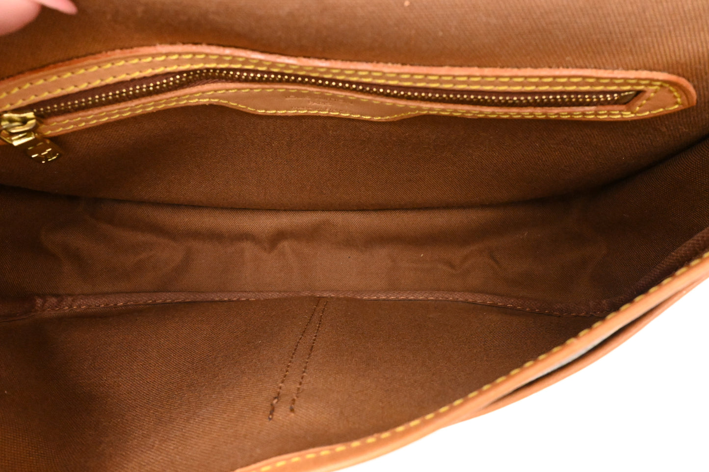 Louis Vuitton Gibeciere in Monogram Canvas