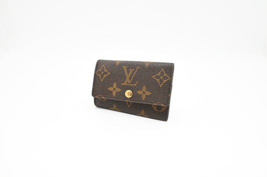 Louis Vuitton 6 Key Case in Monogram Canvas