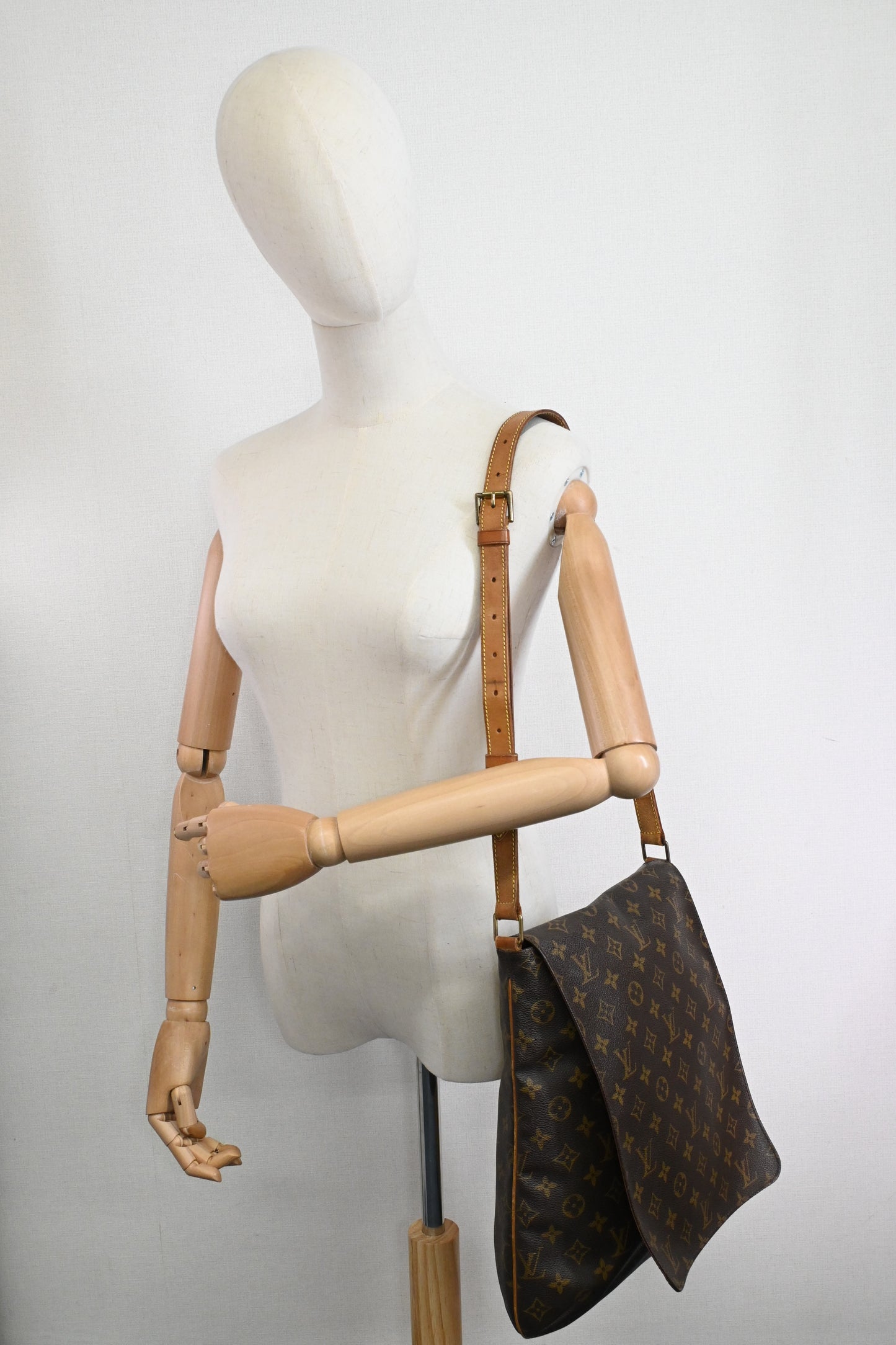 Louis Vuitton Musette Salsa GM in Monogram Canvas
