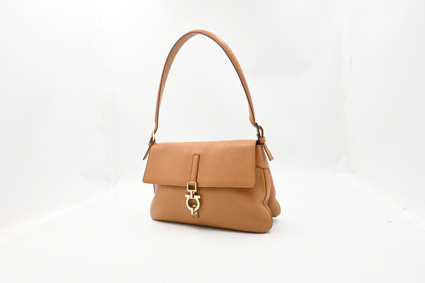 Ferragamo Shoulder Bag in Brown Leather