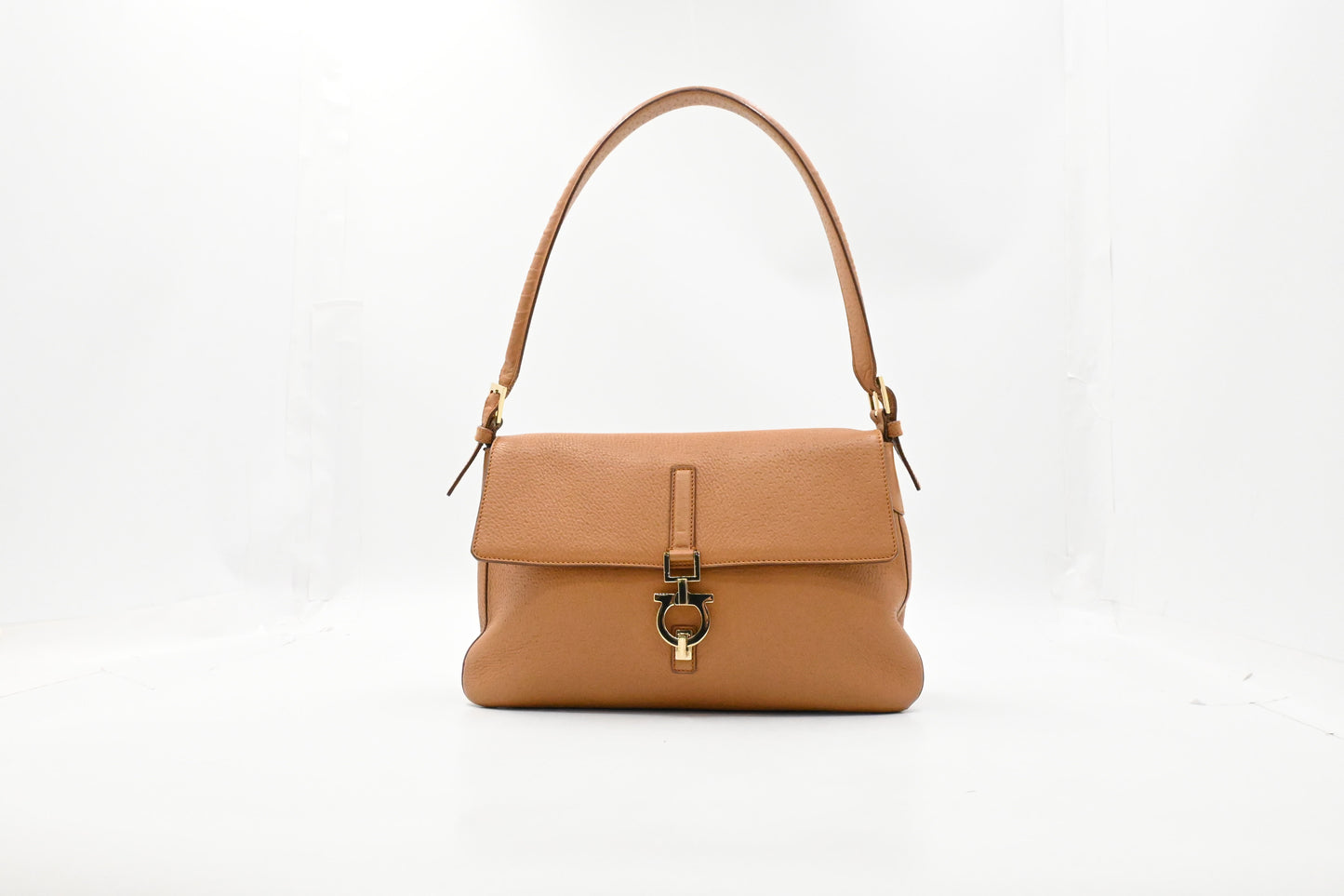 Ferragamo Shoulder Bag in Brown Leather