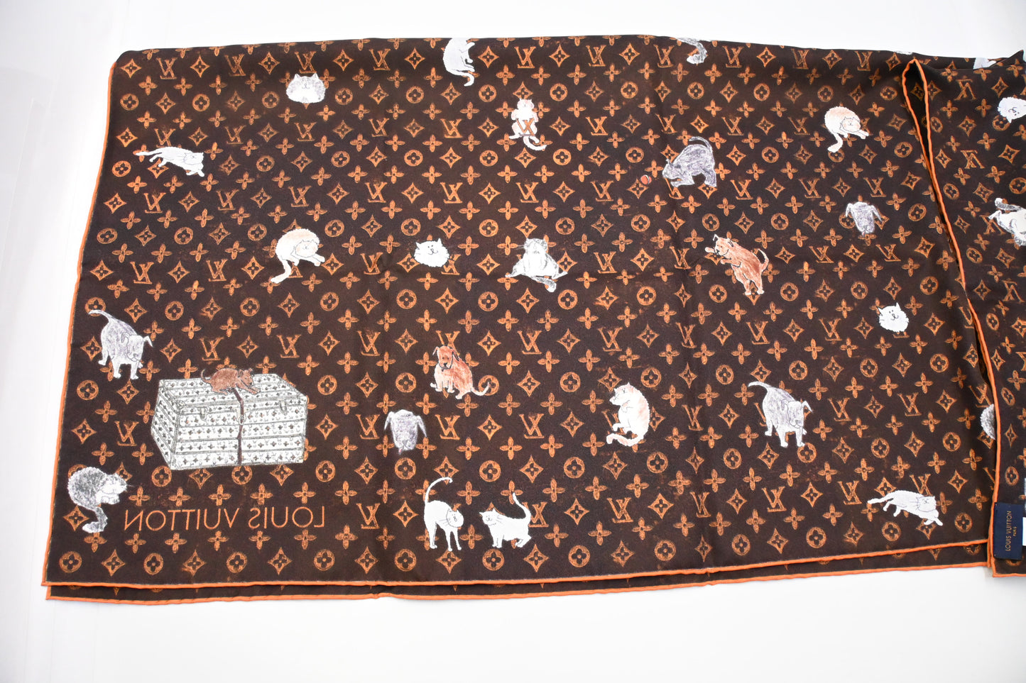 Louis Vuitton Catogram Scarf in Silk