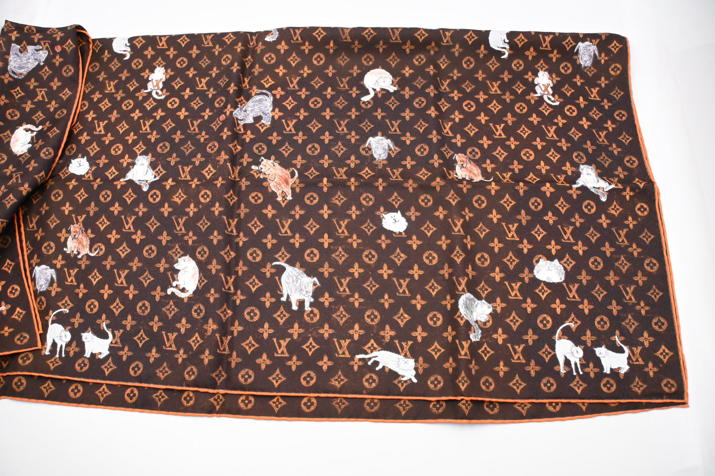 Louis Vuitton Catogram Scarf in Silk