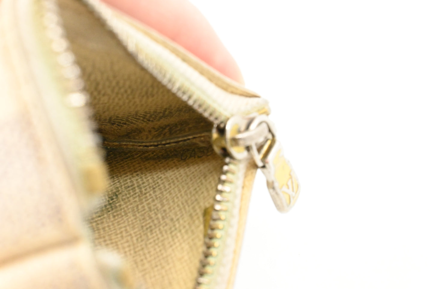 Louis Vuitton Pochette Cles in Damier Azur Canvas