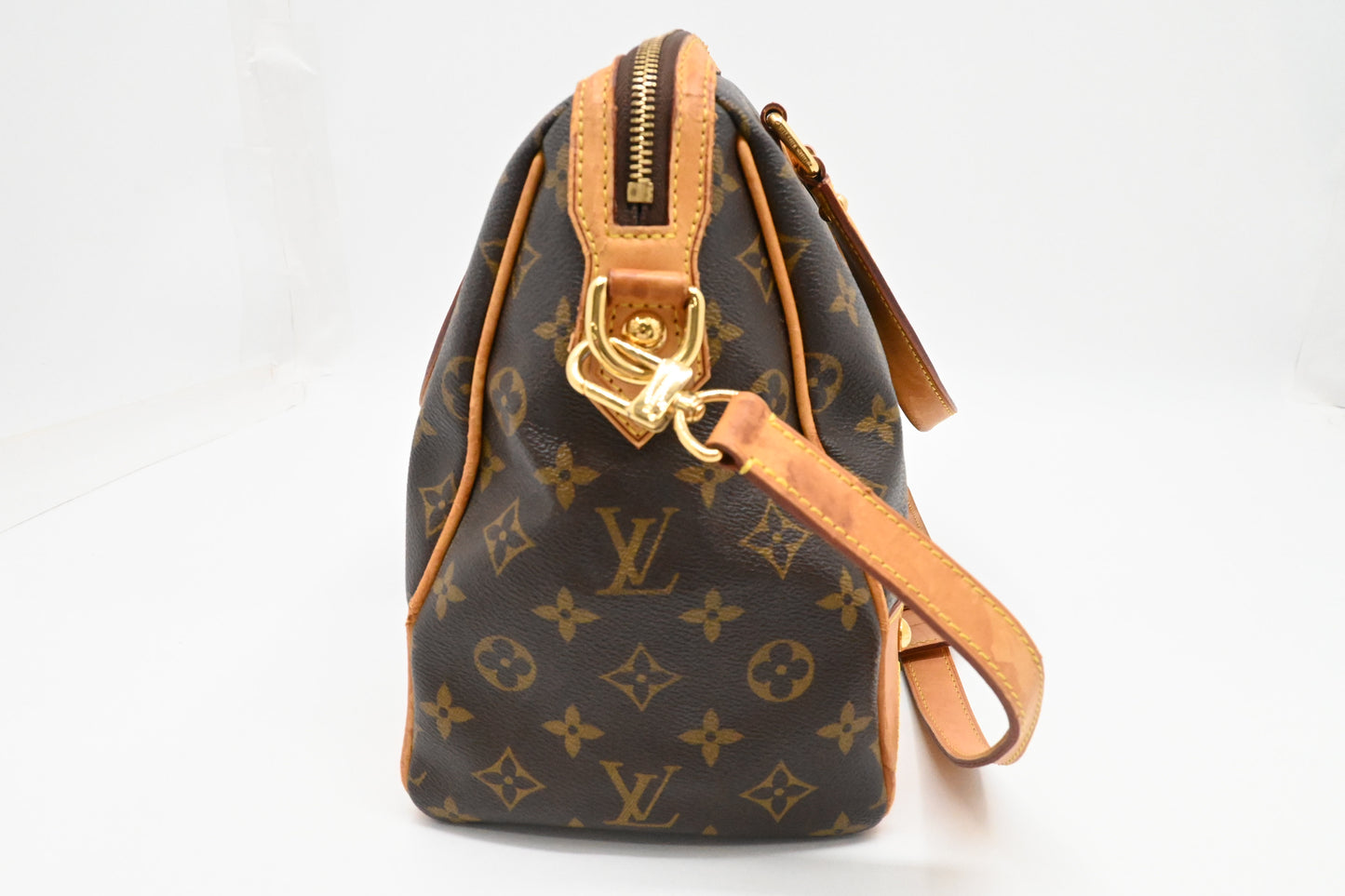 Louis Vuitton Retiro PM in Monogram Canvas