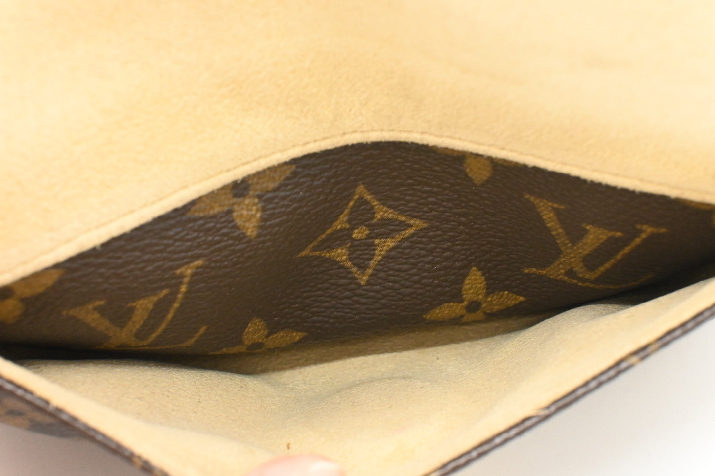 Louis Vuitton Tikal Pochette in Monogram Canvas