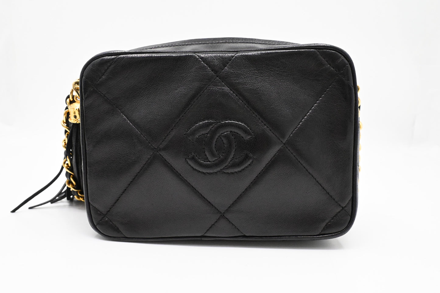 Chanel Chain Shoulder Bag in Black Leather