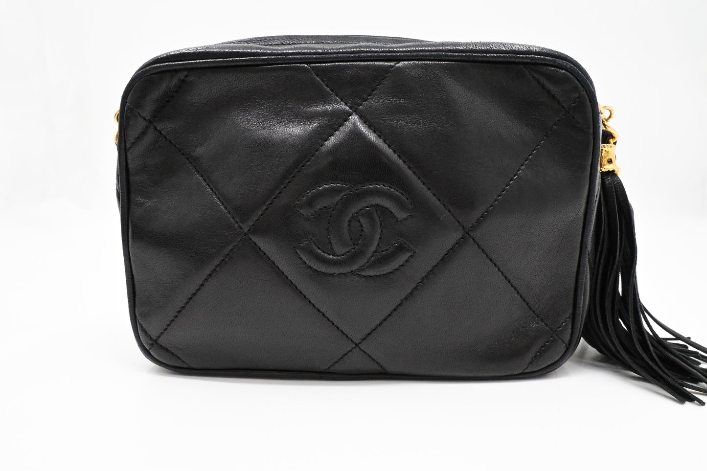 Chanel Chain Shoulder Bag in Black Leather